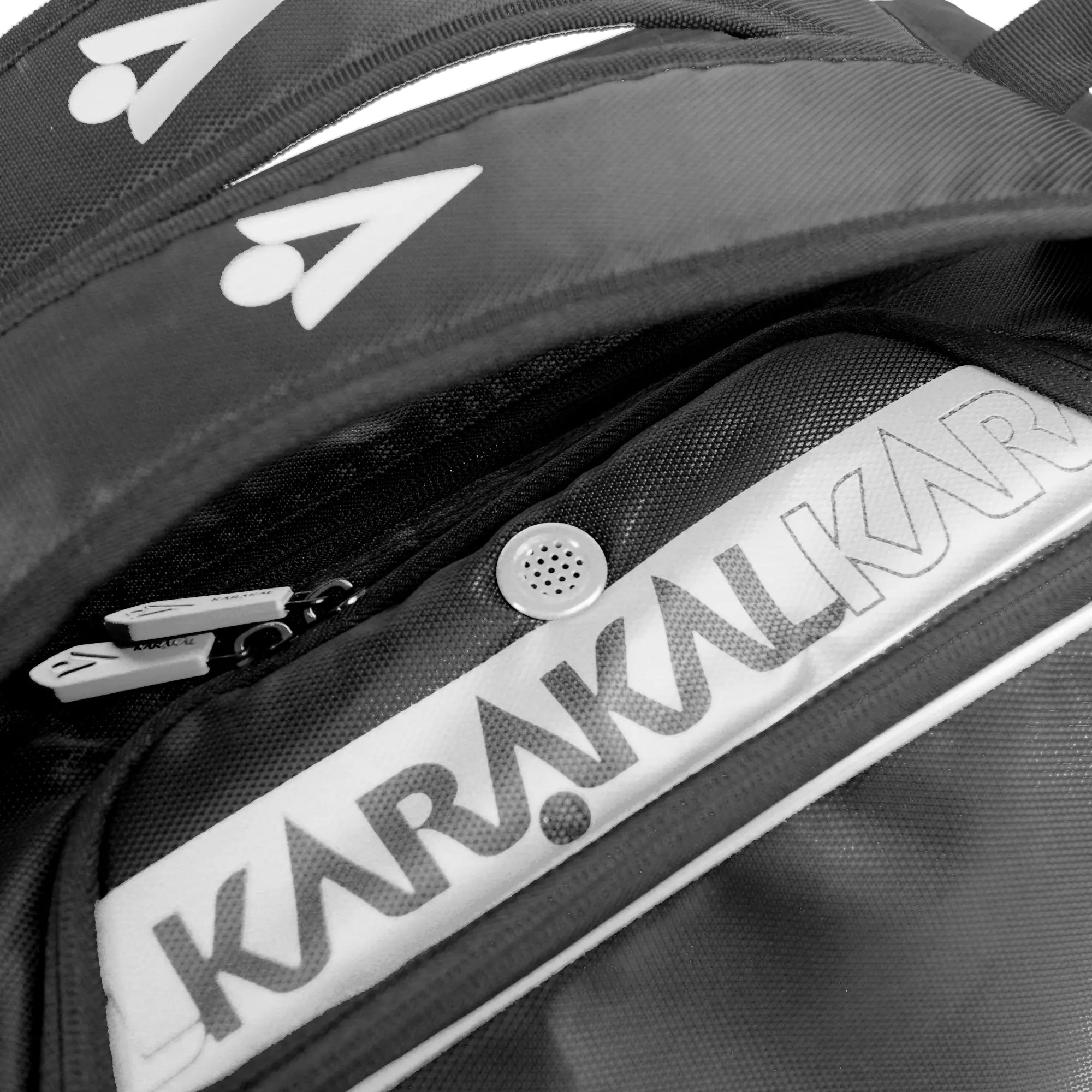 karakal-pro-tour-fifty-2-2-padel-bag-white-4-schl-ger-tasche-f-r-padel-picklebal image 7