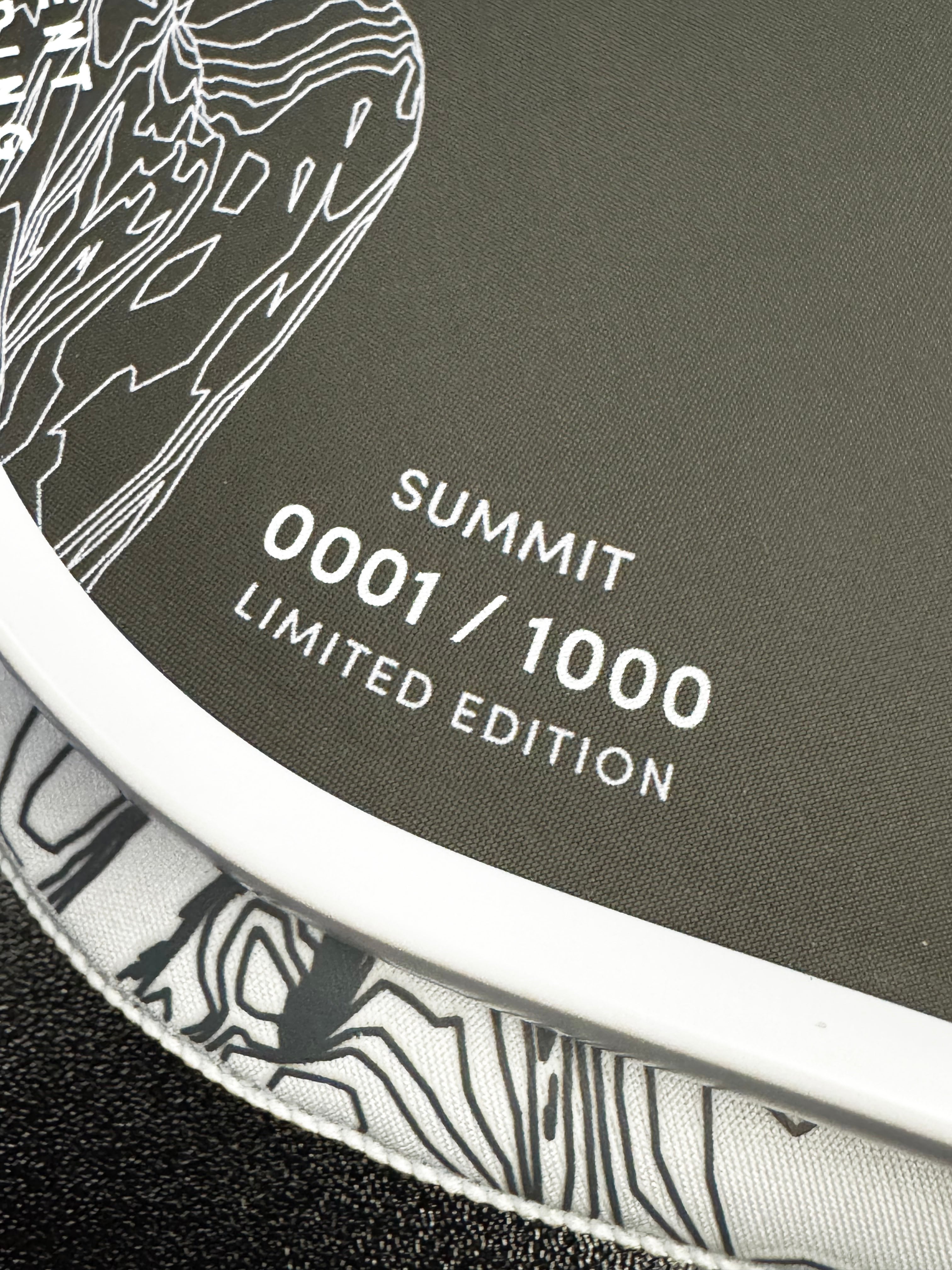 crbn-trufoam-waves-summit-pickleball-paddle-limited-edition-1-1000-3 image 3