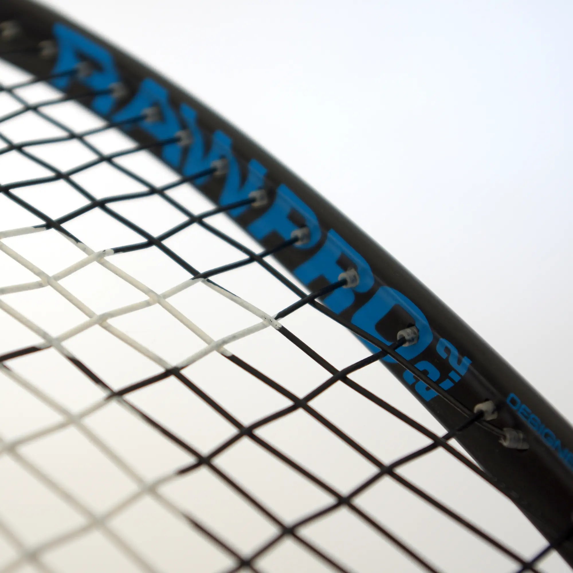karakal-raw-pro-2-2-joel-makin-signature-squash-schl-ger-120g-345mm-balance-nexg image 2