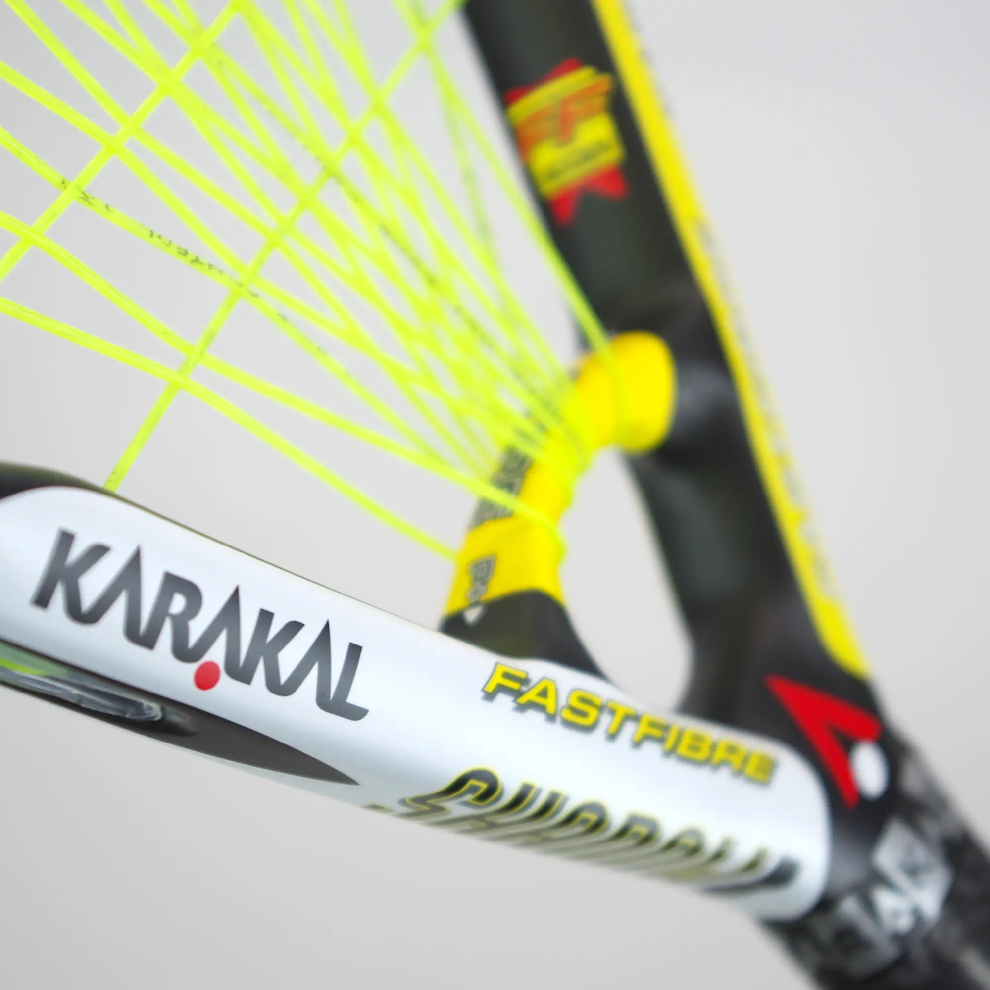 karakal-core-shadow-155-2-1-racketballschl-ger image 2
