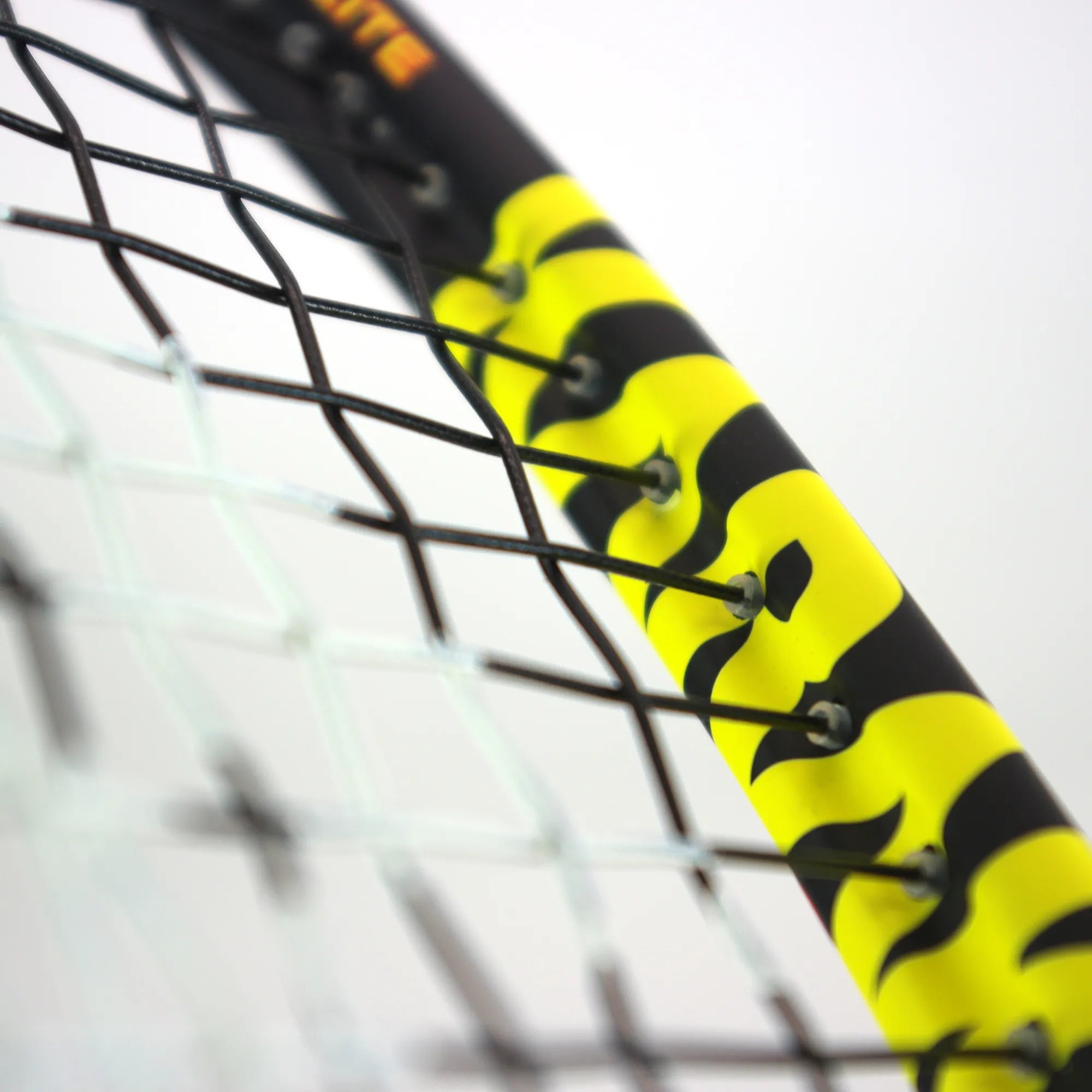 karakal-core-pro-2-1-2-squashschl-ger-value-pack-2-schl-ger-nexgen-graphite-clic image 8