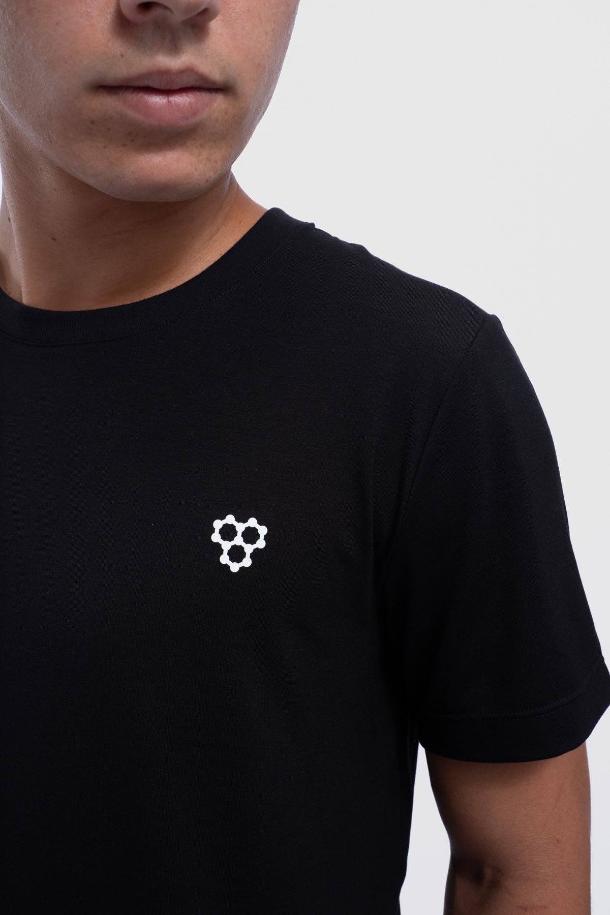 crbn-pickleball-men-s-courtiq-molecule-tee-herren-shirt image 3