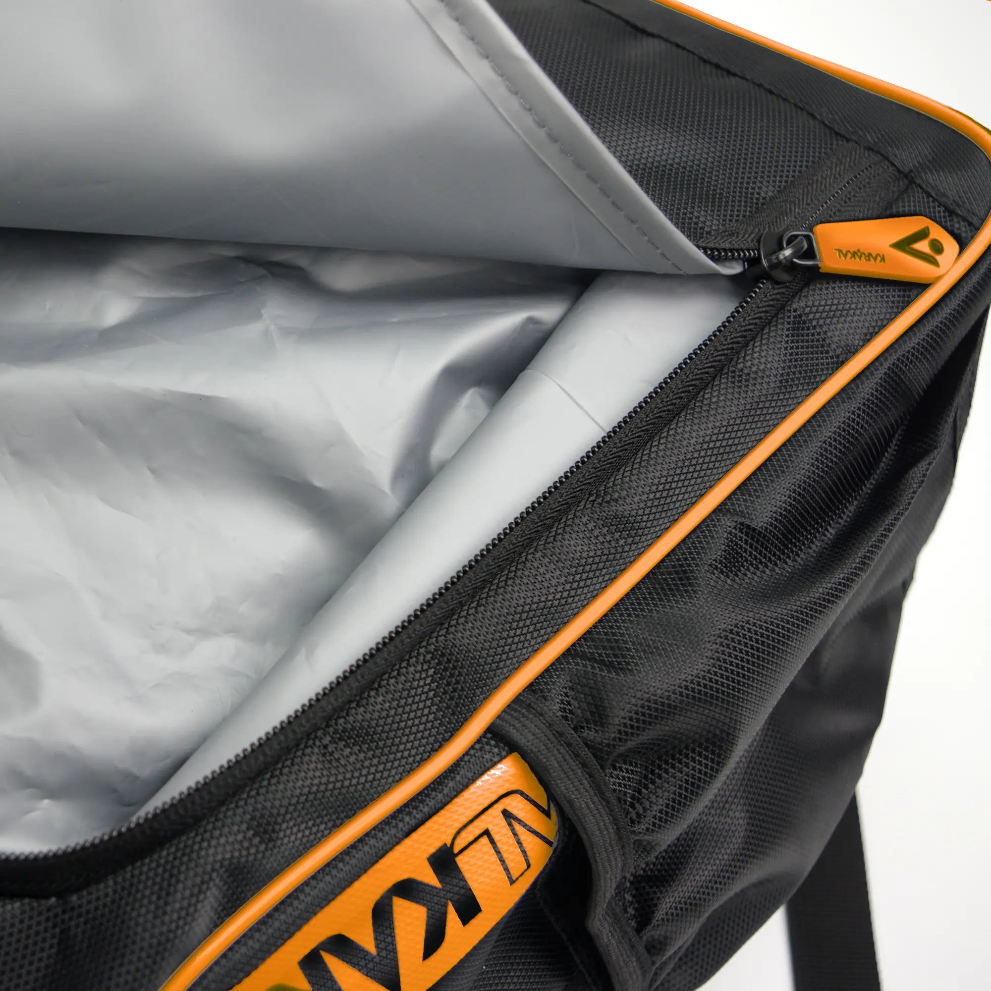 karakal-pro-tour-30-2-2-rucksack-orange-30l-racketrucksack-mit-schl-gerfach-wet- image 3